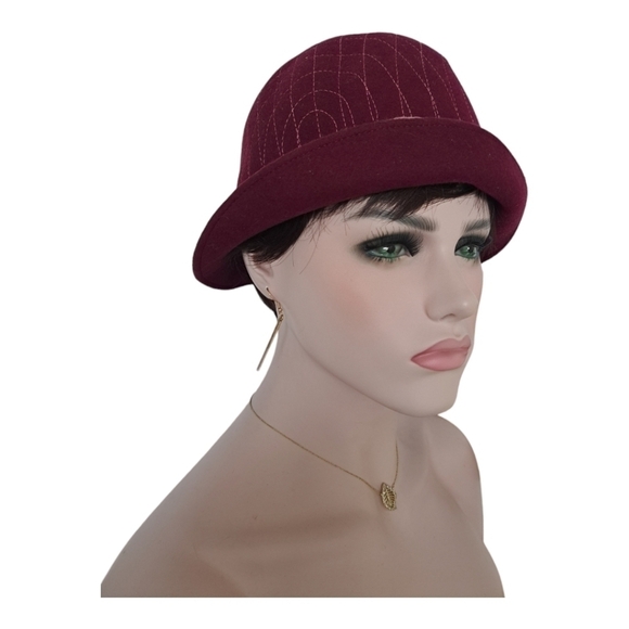 Vintage wool hat Made in England Circumference approx 21.5" Burgundy and pink - Picture 13 of 16